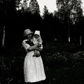 Elsa Haglund med barn.JPG